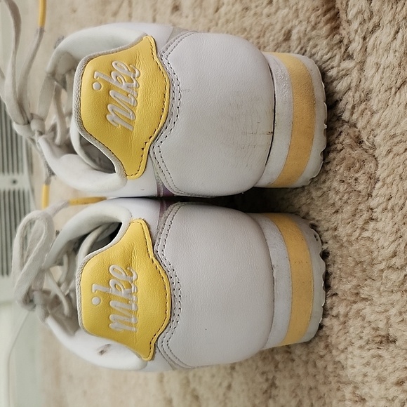 Nike Classic Cortez White Topaz Gold 2019 Womens 8.5 - Picture 10 of 16